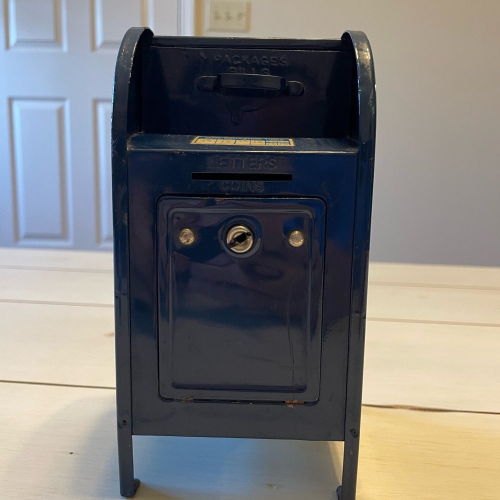 Vintage Western Stamping Corp Blue Metal USPS Mailbox/Bank